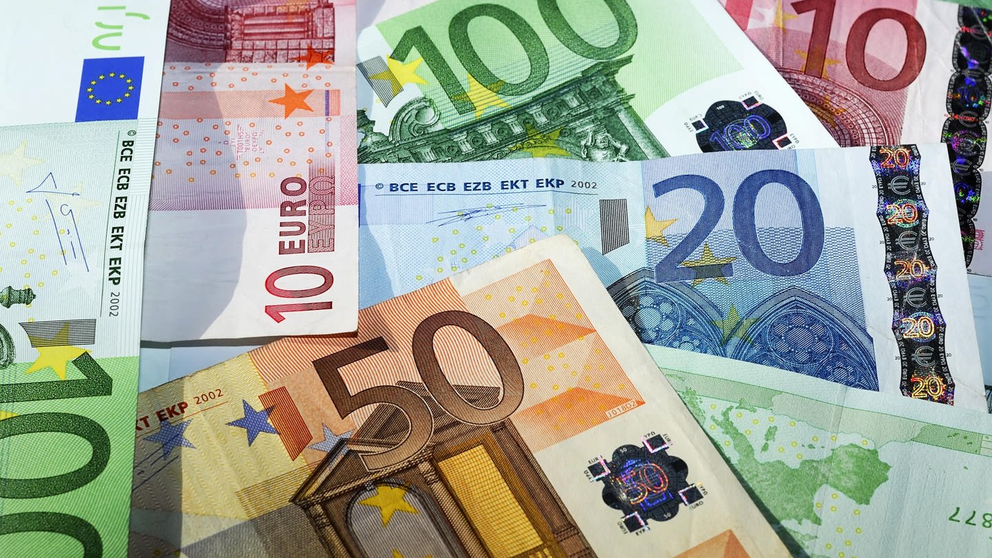 Seit wann gibt es Papiergeld in Europa? - SWR Wissen