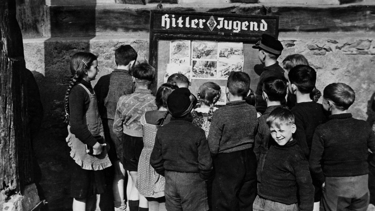 Jugendliche im Nationalsozialismus: Erziehung zum "Herrenmenschen ...