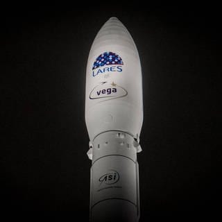 Die europäische Vega-Rakete soll einen ganz Schwarm an Satelliten gleichzeitig ins All befördern können.