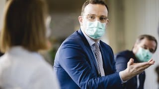 Helfen Mundschutz oder Atemschutzmasken im Kampf gegen die Ausbreitung der Coronapandemie?