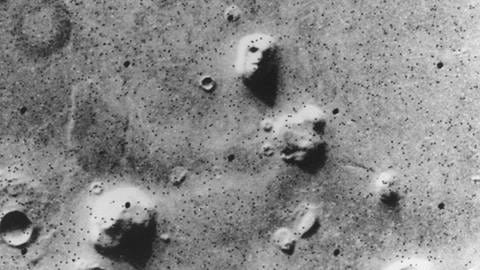 Die Entdeckung des "Marsgesichts" von Cydonia beruhte auf einem recht unscharfen Foto.