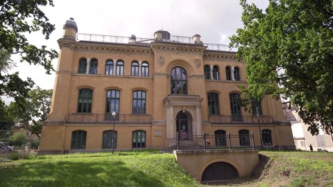 Die „Physikalisch-Technische-Bundesanstalt" in Berlin-Charlottenburg
