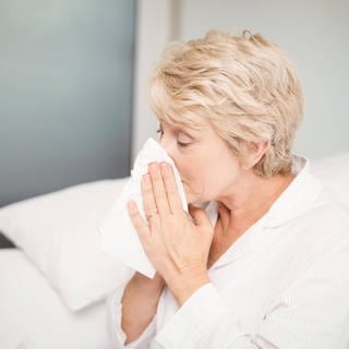 Die Symptome bei einer Grippe oder Covid-19 sind oft ähnlich.
