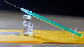 Corona-Impfung: EMA entscheidet über angepasste Omikron-Impfstoffe 