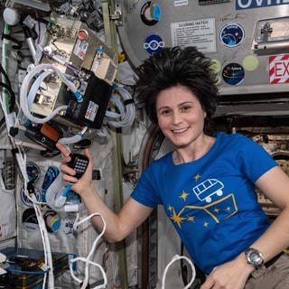 Die ESA Astronautin Samantha Cristoforetti auf der Internationalen Raumstation