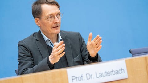 Bundesgesundheitsminister Lauterbach auf der Bundespressekonferenz