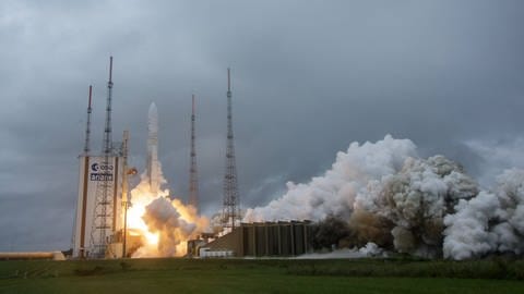 Am 25. Dezember 2021 startete eine Ariane 5-Rakete mit dem NASA-Weltraumteleskop James Webb erfolgreich ins All. 