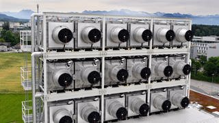 Air Capture Anlage um CO2 aus der Luft zu filtern und zu speichern