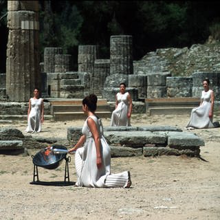 Antikes Olympia: Zeremonie zur Entzündung des Olympischen Feuers