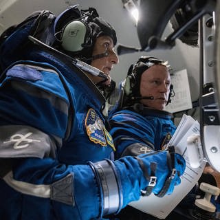 Die NASA Astronauten Butch Wilmore und Suni Williams ahnen bei ihrem Start mit dem Starliner noch nicht, dass sie mehr als zwei Monate auf der ISS festsitzen würden.