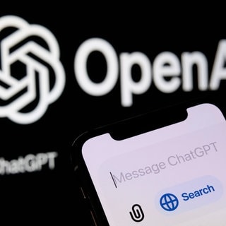 Eine KI wie ChatGPT von OpenAI kann mittlerweile bessere Gedichte schreiben als Menschen.