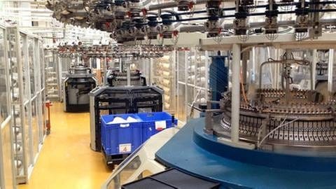 Maschinen zur Stoffherstellung bei der Firma Mey in Albstadt