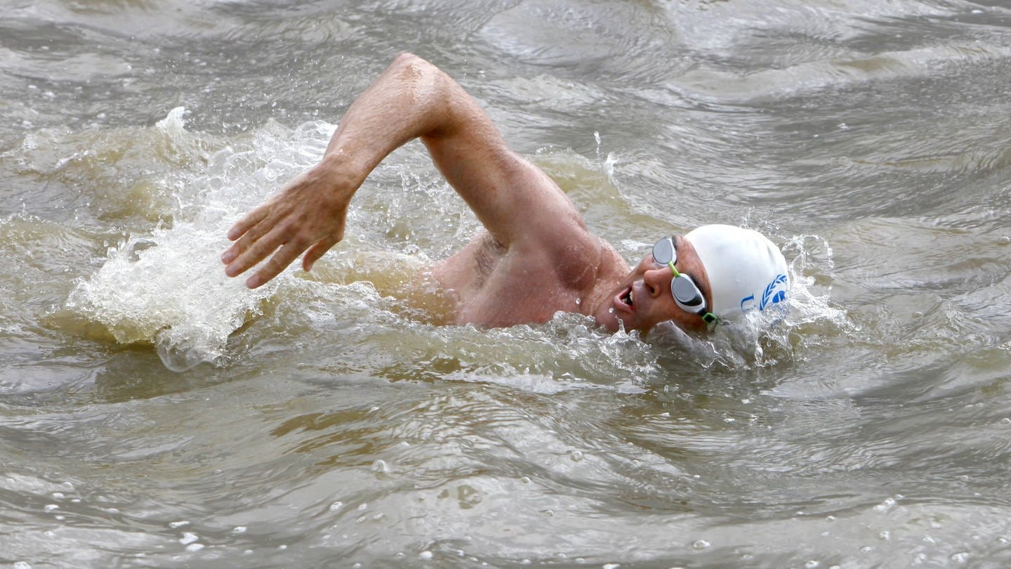 Lewis Pugh schwimmt hunderte Kilometer